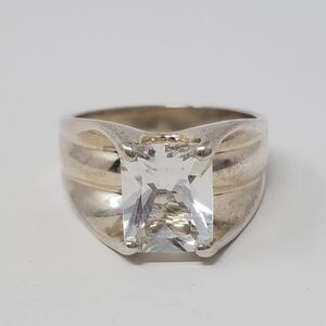 925 STERLING SILVER with Emerald Cut Stone Ring Size 10